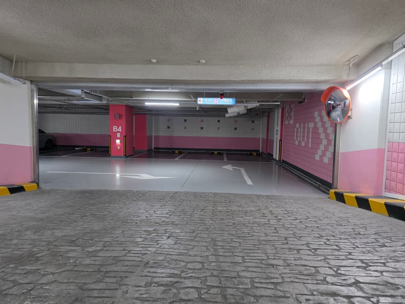 프라임시티3차 주차장 전경 3